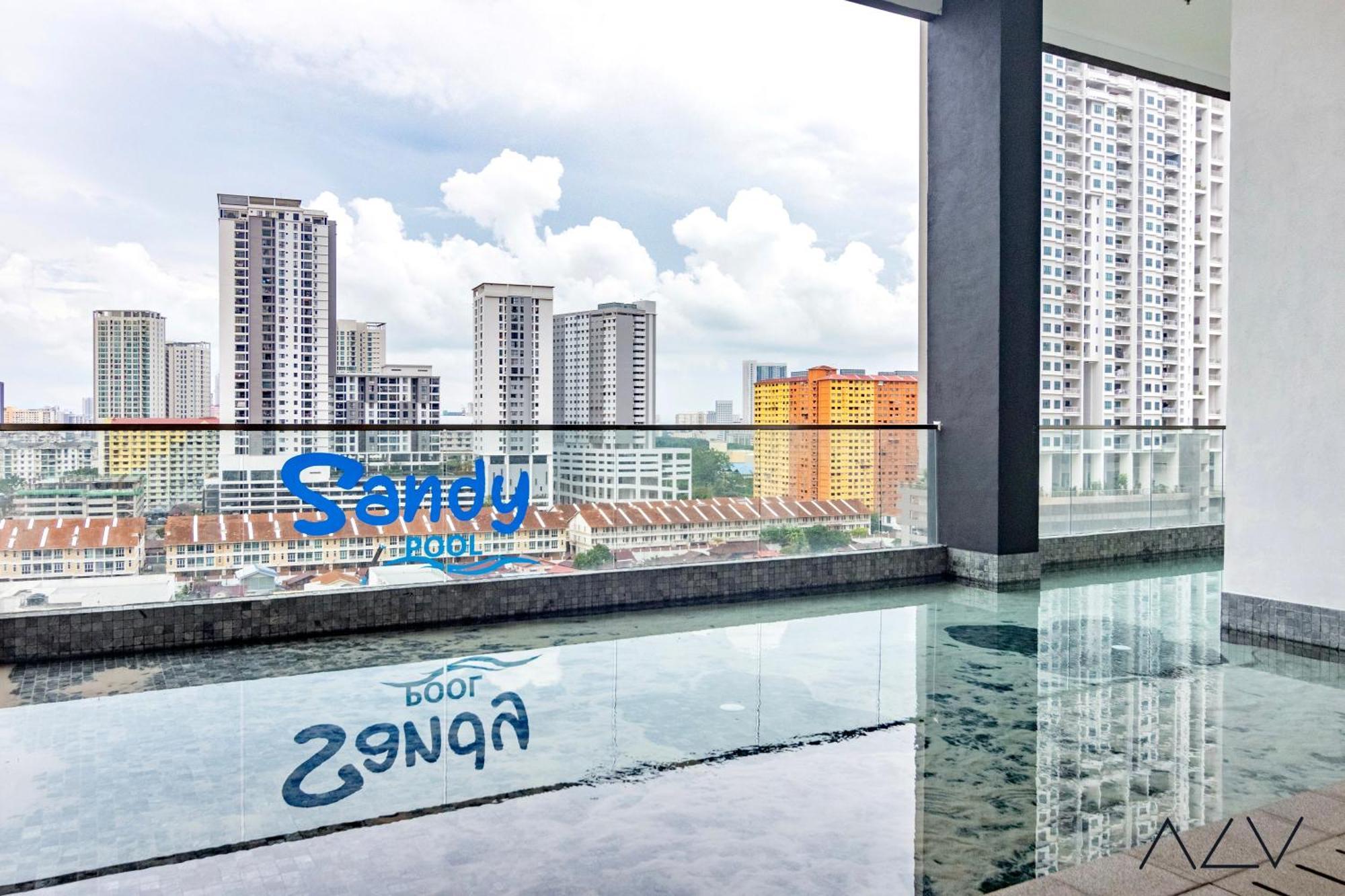 Urban Suites, Spectre Collection By Stellar Alv Jelutong Esterno foto