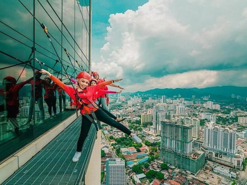 Urban Suites, Spectre Collection By Stellar Alv Jelutong Esterno foto